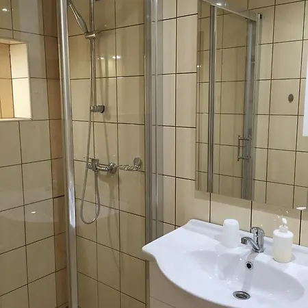 Joli 招待所 Jovice